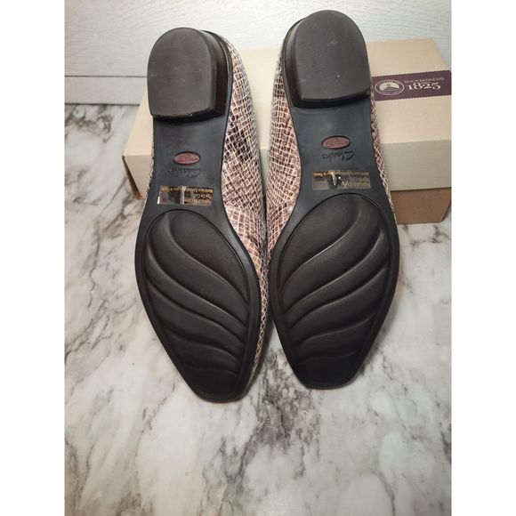 Clarks  Timeless Python Loafers with Active Air Technology Size 9 - Picture 5 of 7